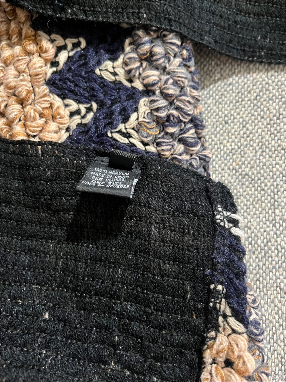 Angie Boucle Mosaic Knitted Chevron Shawl Tan Navy Black Poncho Pockets Boho - Picture 10 of 12